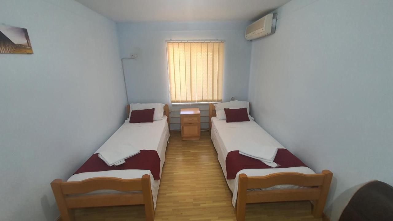 Kesabella Touristic House Bed & Breakfast P'arak'ar Bagian luar foto