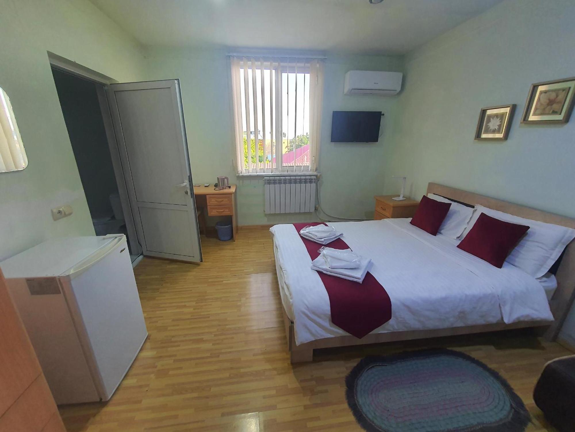 Kesabella Touristic House Bed & Breakfast P'arak'ar Bagian luar foto