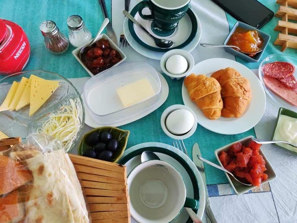 Kesabella Touristic House Bed & Breakfast P'arak'ar Bagian luar foto